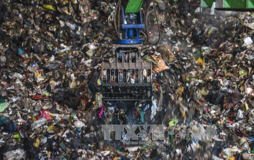 EU កំពុងប្រឈមមុខនឹងបញ្ហាកាកសំណល់ជាតិពូល